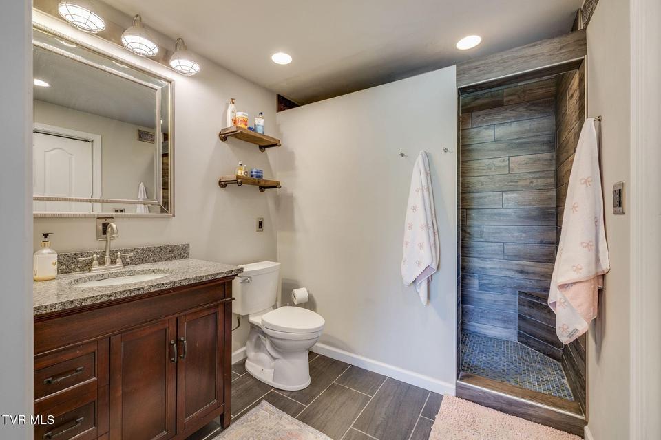 Photo #25: 1320 Silver Grove Road