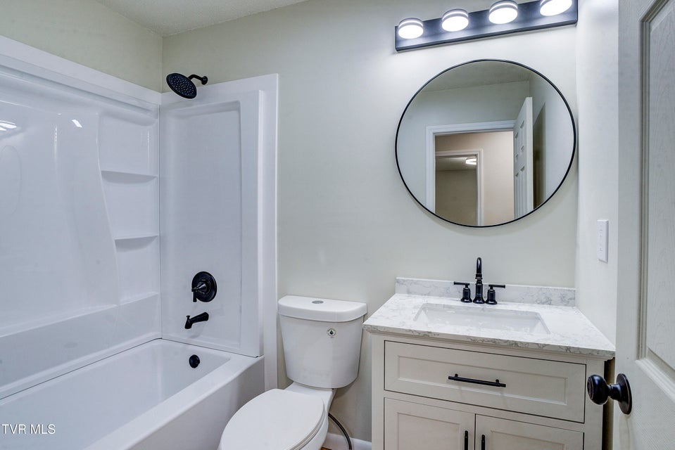 Photo #24: 1704 Jackson Terrace