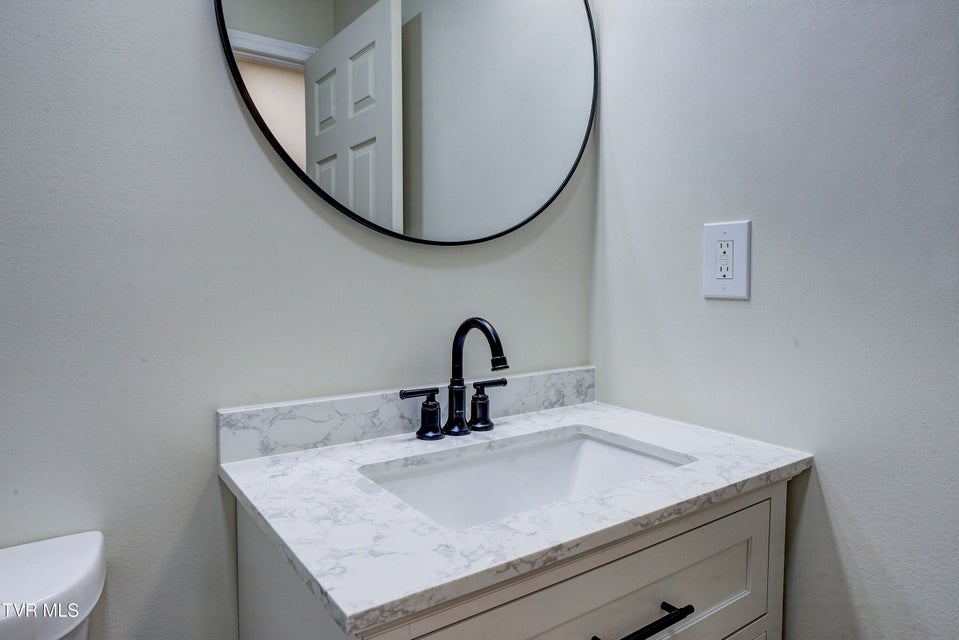 Photo #26: 1704 Jackson Terrace