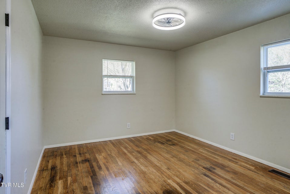 Photo #32: 1704 Jackson Terrace