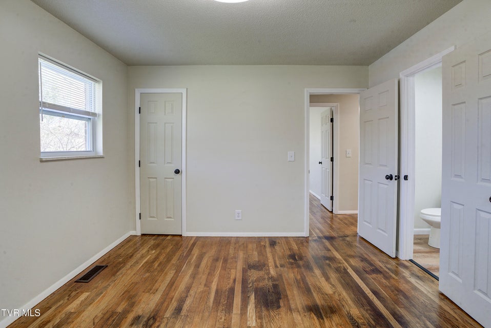 Photo #33: 1704 Jackson Terrace