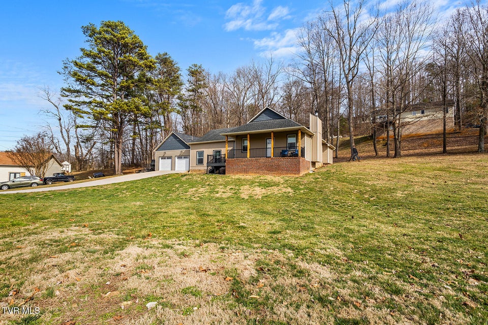 Photo #46: 200 Bell Flower Court