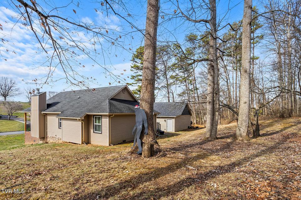 Photo #50: 200 Bell Flower Court