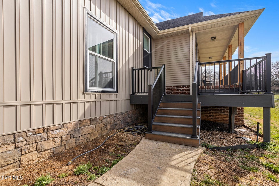 Photo #42: 200 Bell Flower Court