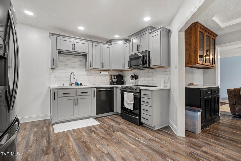 Photo #8: 200 Bell Flower Court