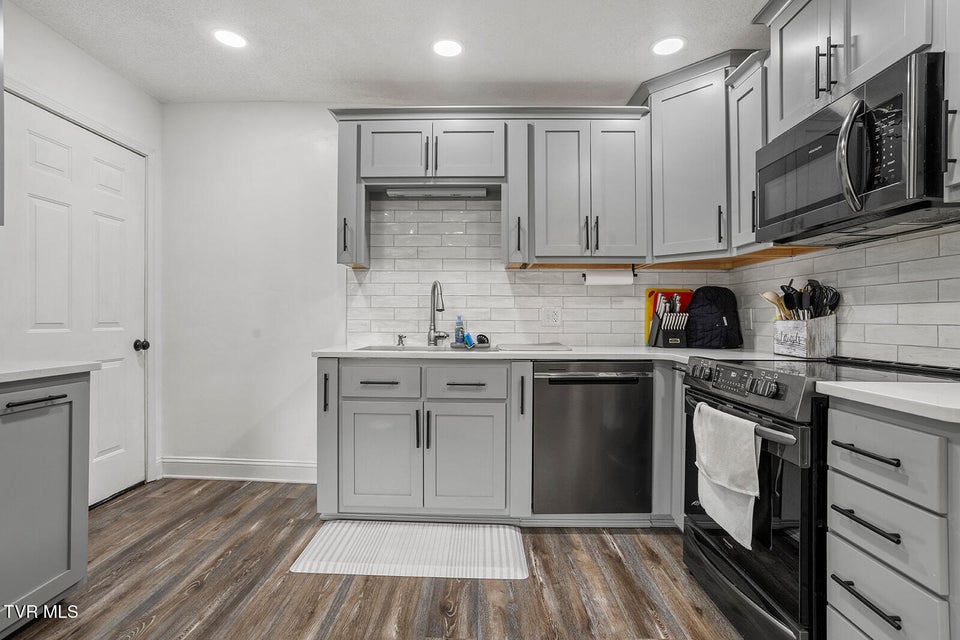 Photo #10: 200 Bell Flower Court