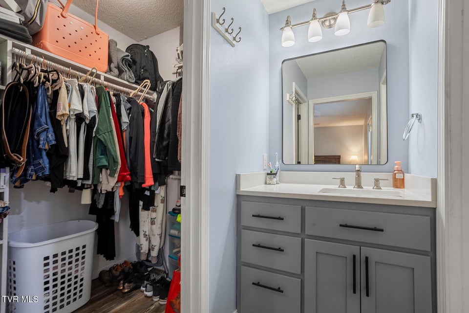 Photo #20: 200 Bell Flower Court