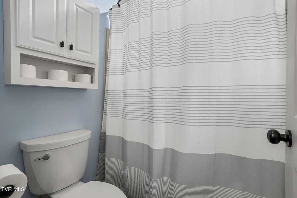 Photo #22: 200 Bell Flower Court