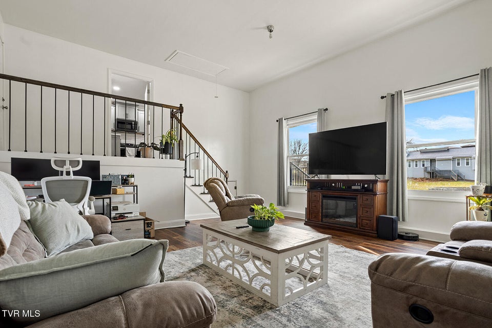 Photo #32: 200 Bell Flower Court