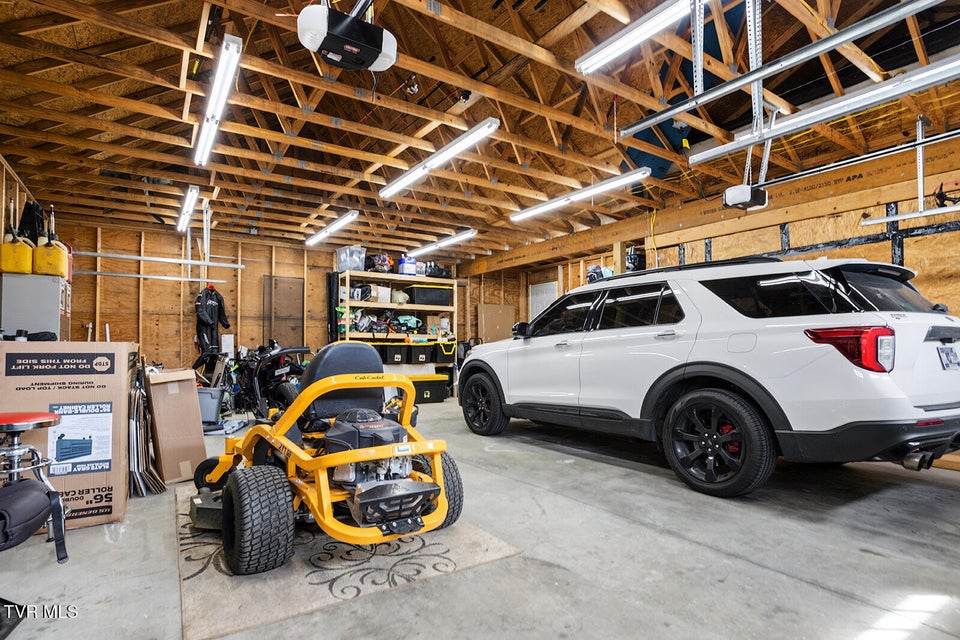 Photo #36: 200 Bell Flower Court