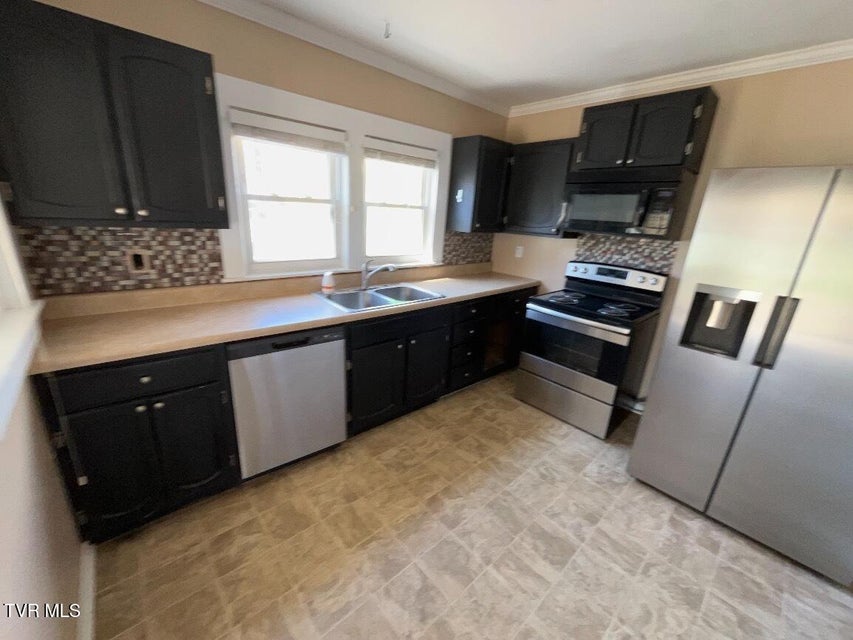 Photo #5: 137 Crestview Drive