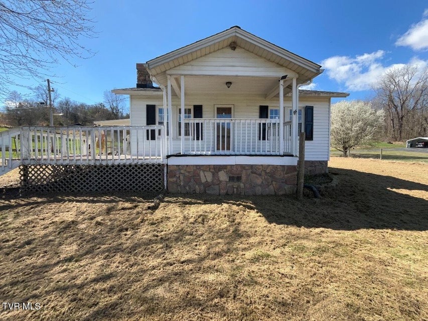 Photo #3: 137 Crestview Drive