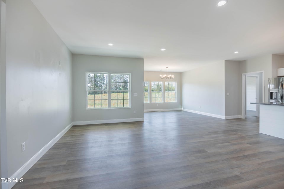 Photo #2: 550 Gibson Loop