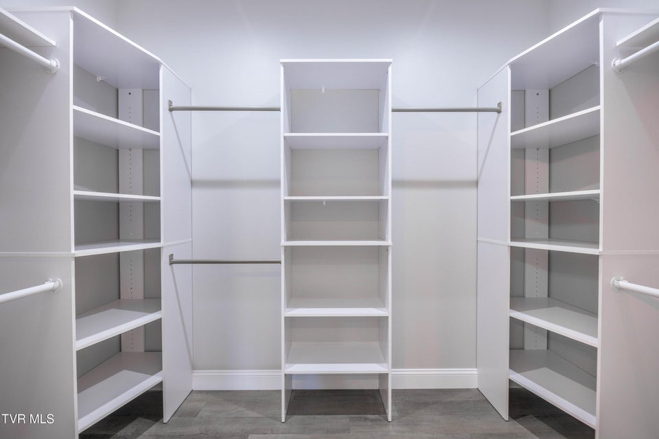 Photo #16: 550 Gibson Loop