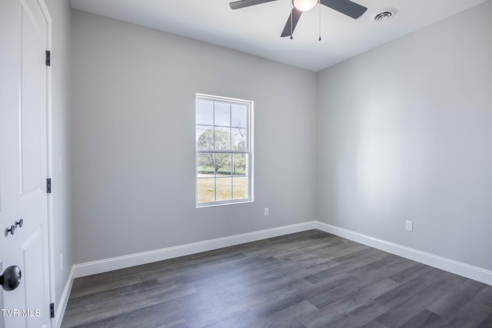 Photo #18: 550 Gibson Loop