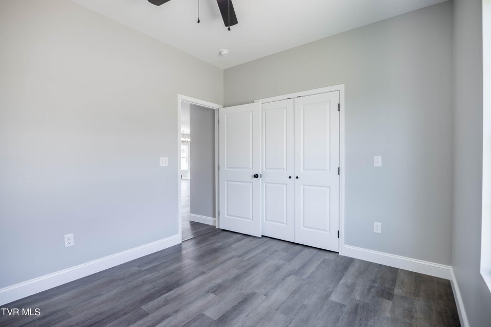 Photo #19: 550 Gibson Loop