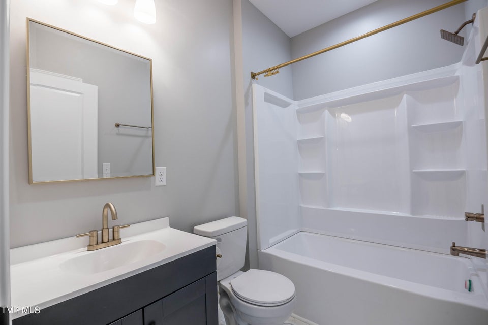 Photo #21: 550 Gibson Loop