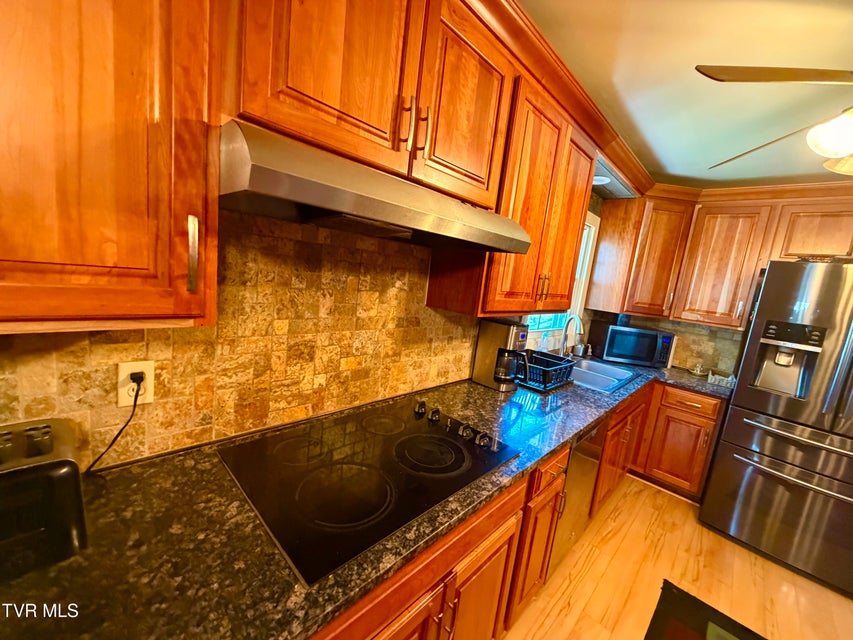 Photo #8: 121 Beverly Avenue