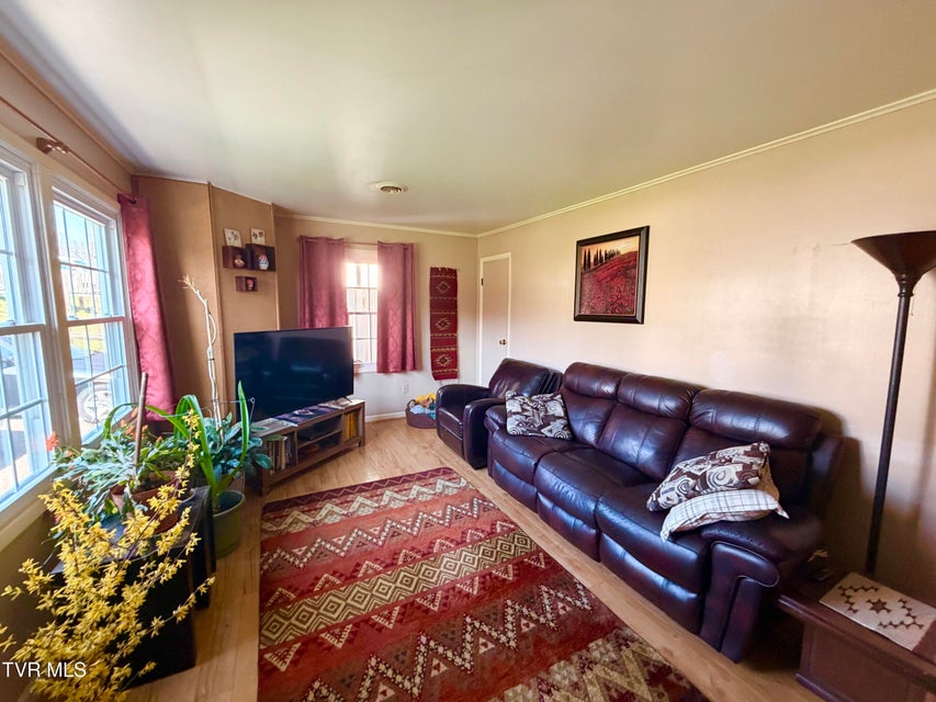 Photo #10: 121 Beverly Avenue