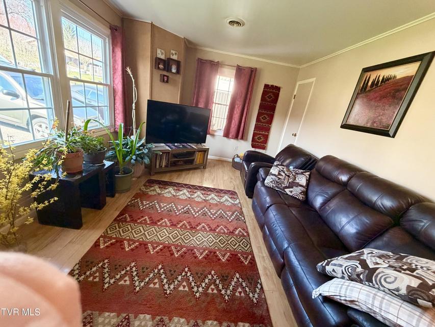 Photo #12: 121 Beverly Avenue