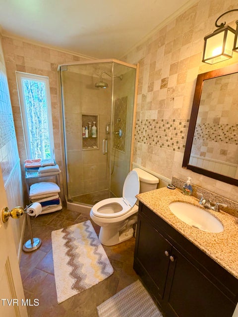 Photo #16: 121 Beverly Avenue