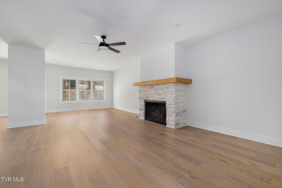 Photo #14: 235 Winston Place