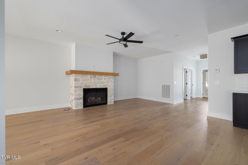 Photo #17: 235 Winston Place