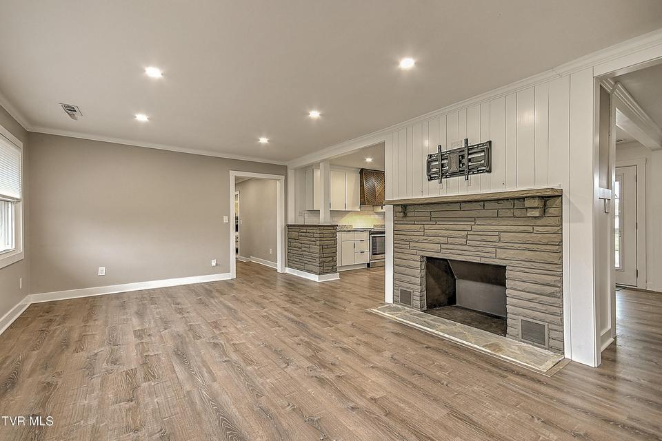 Photo #10: 105 Mcteer Drive