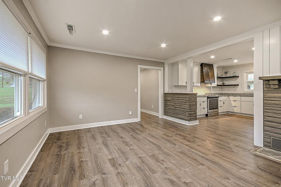 Photo #11: 105 Mcteer Drive