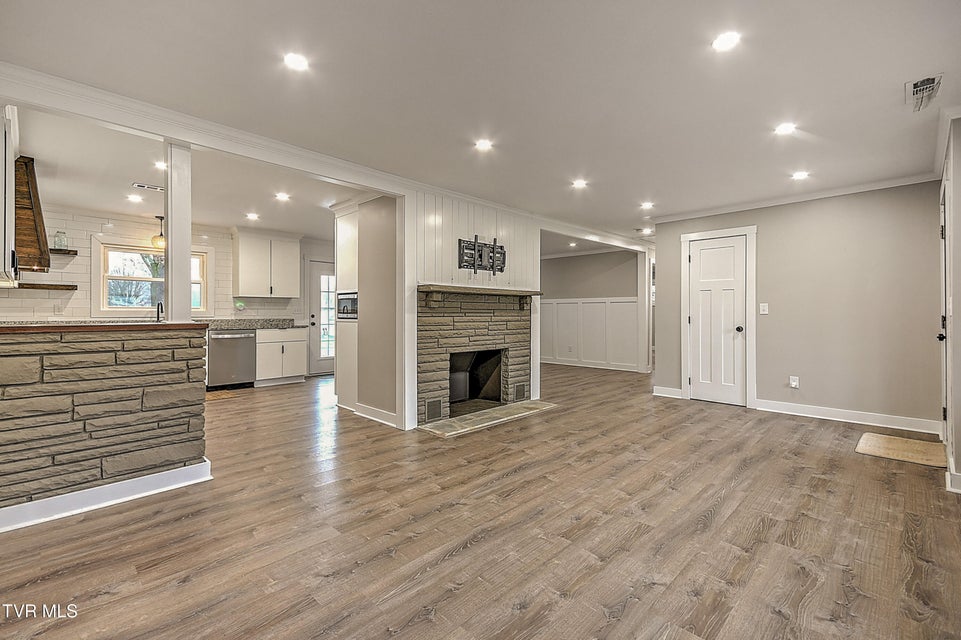 Photo #12: 105 Mcteer Drive