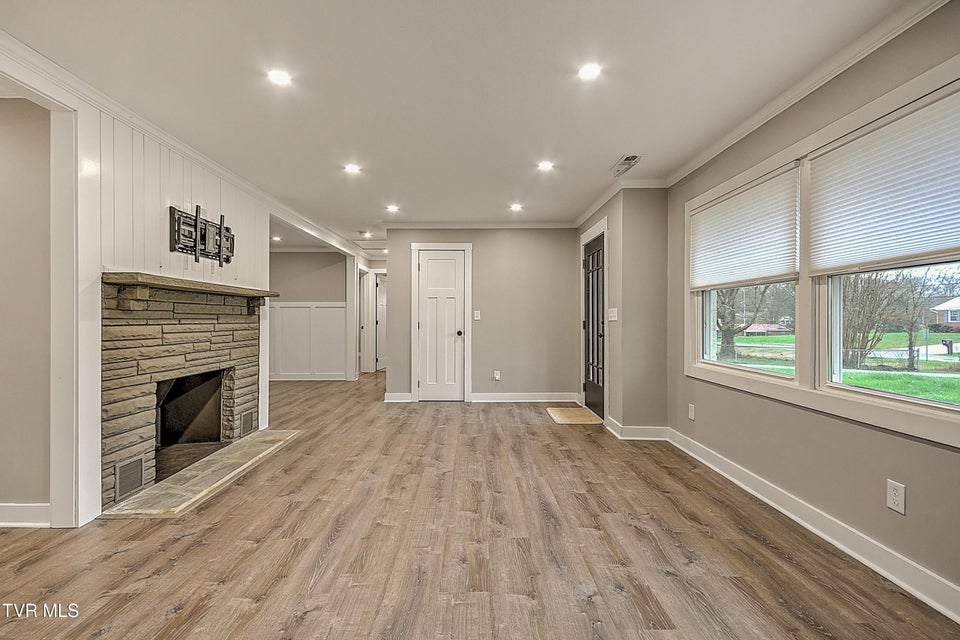 Photo #13: 105 Mcteer Drive