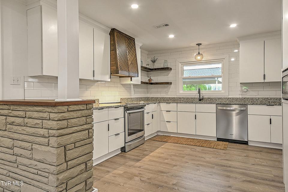 Photo #2: 105 Mcteer Drive