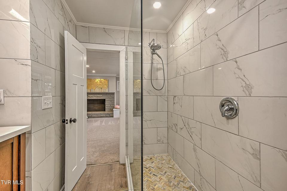 Photo #32: 105 Mcteer Drive