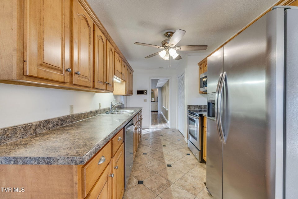 Photo #12: 1019 Somerset Drive