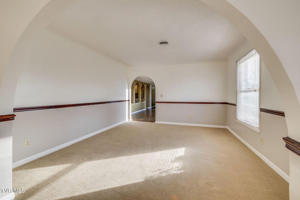 Photo #17: 1019 Somerset Drive