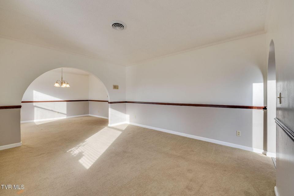 Photo #18: 1019 Somerset Drive