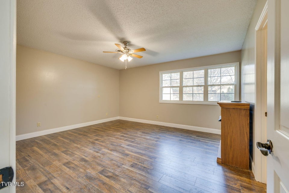 Photo #20: 1019 Somerset Drive