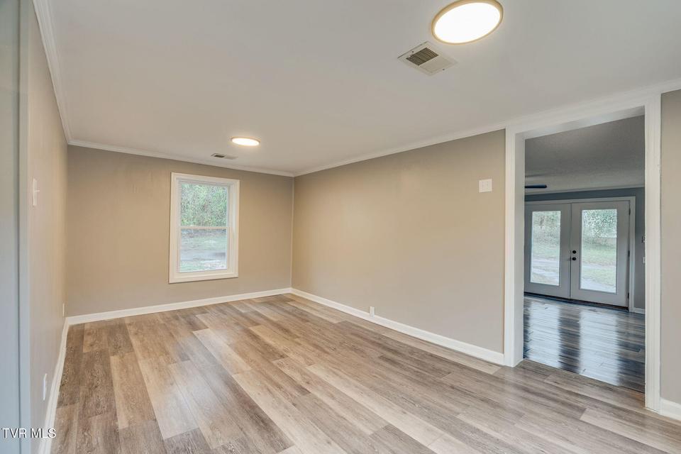 Photo #10: 1131 Berry Road