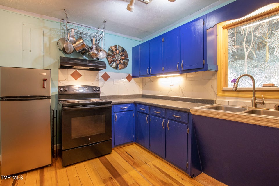 Photo #22: 331 Bear Cage Road