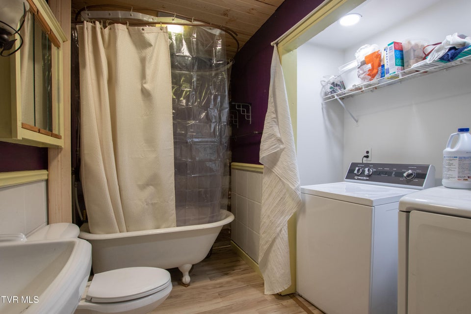 Photo #28: 331 Bear Cage Road