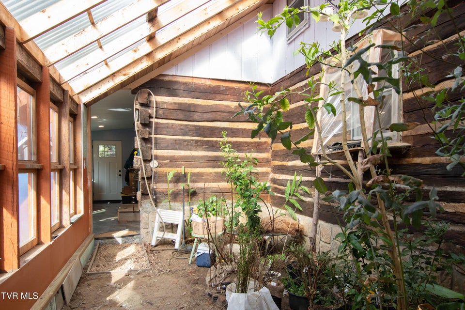 Photo #35: 331 Bear Cage Road