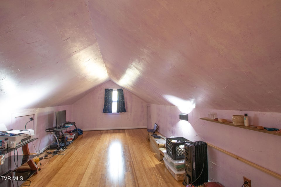 Photo #33: 331 Bear Cage Road