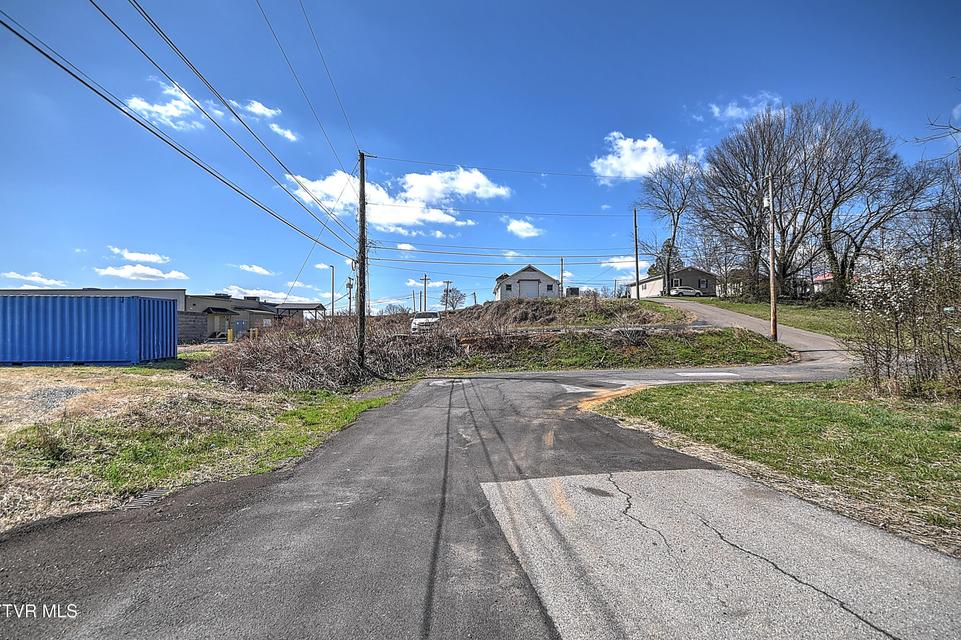 Photo #13: 150 Hemlock Drive