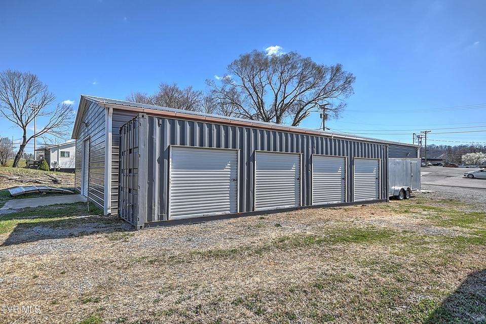 Photo #5: 150 Hemlock Drive