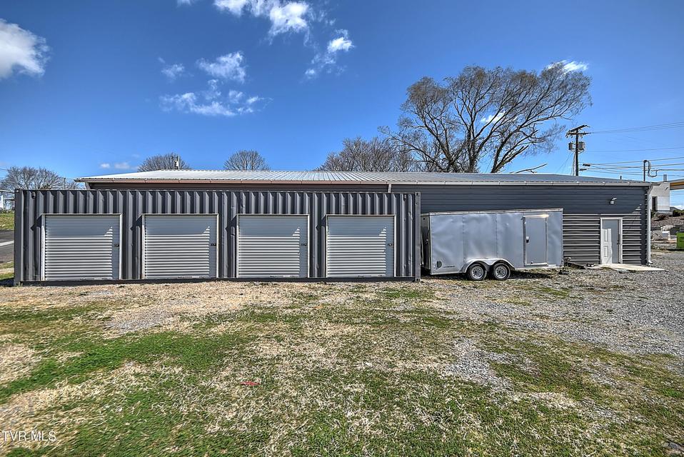 Photo #6: 150 Hemlock Drive