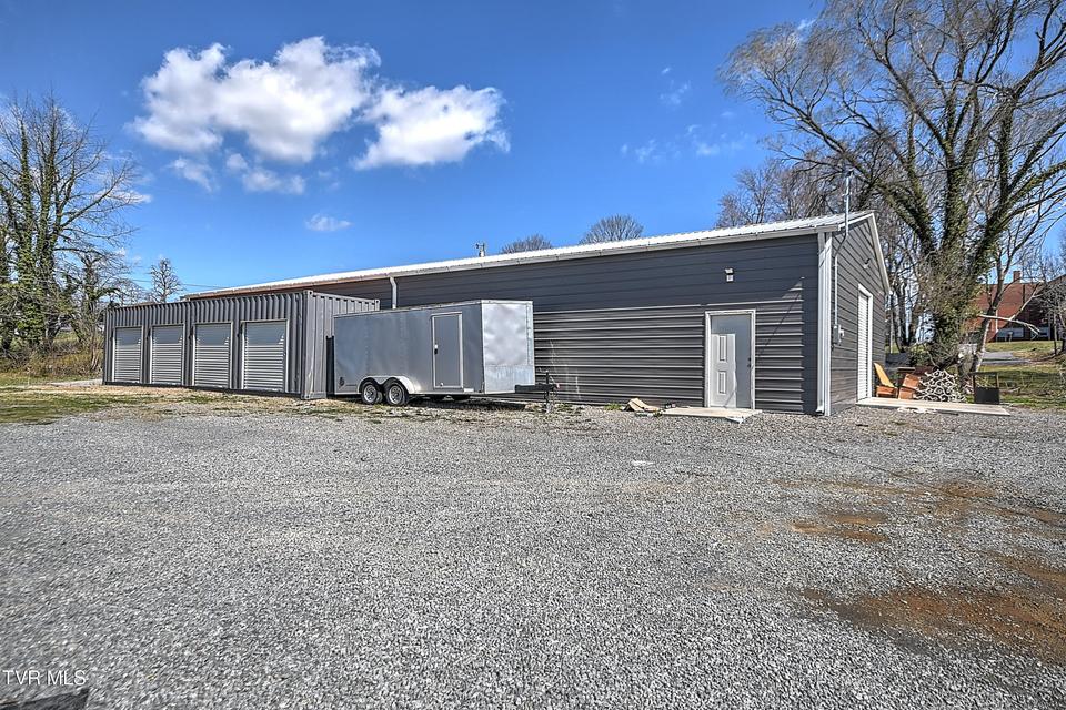 Photo #8: 150 Hemlock Drive