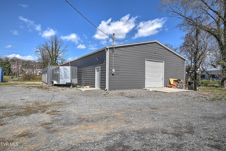 Photo #9: 150 Hemlock Drive