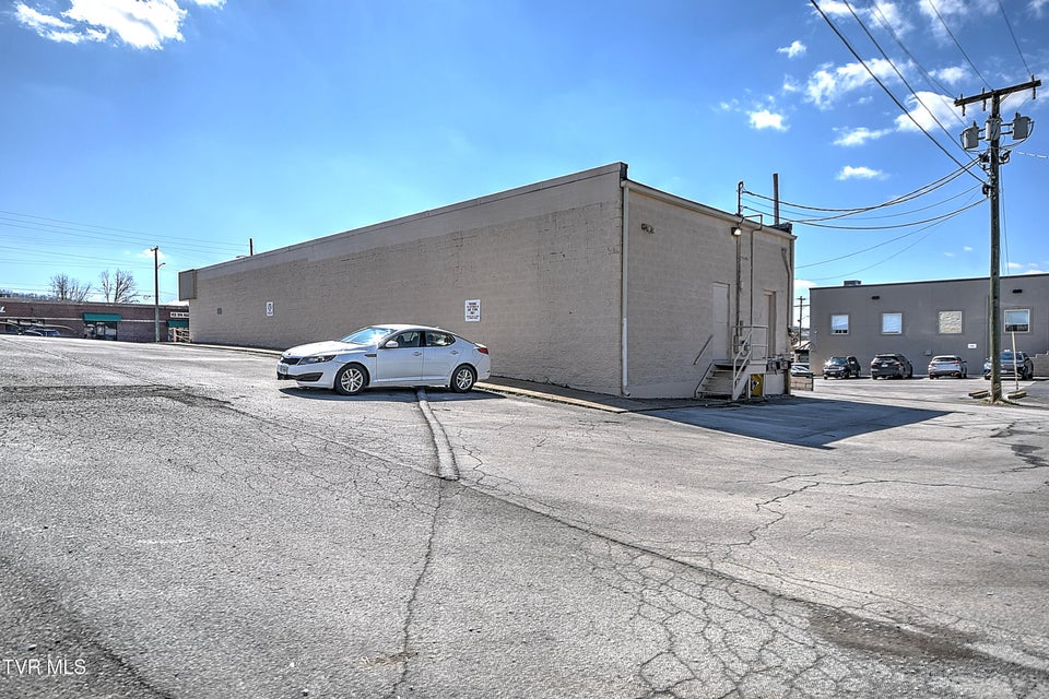 Photo #5: 2155 Euclid Avenue