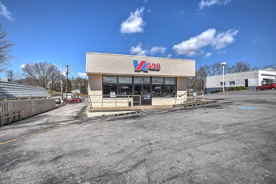 Photo #2: 2155 Euclid Avenue