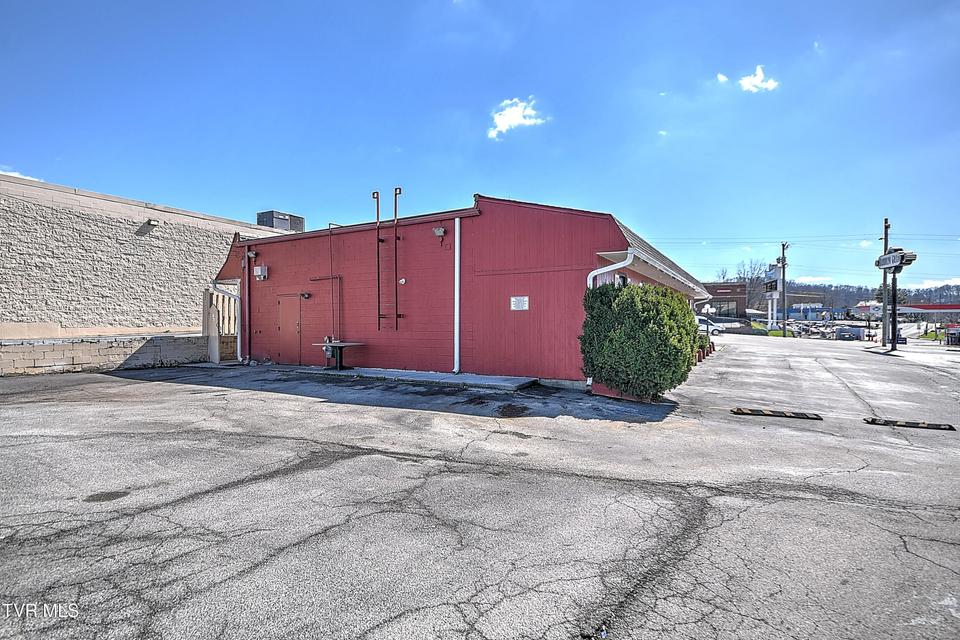 Photo #10: 2165 Euclid Avenue